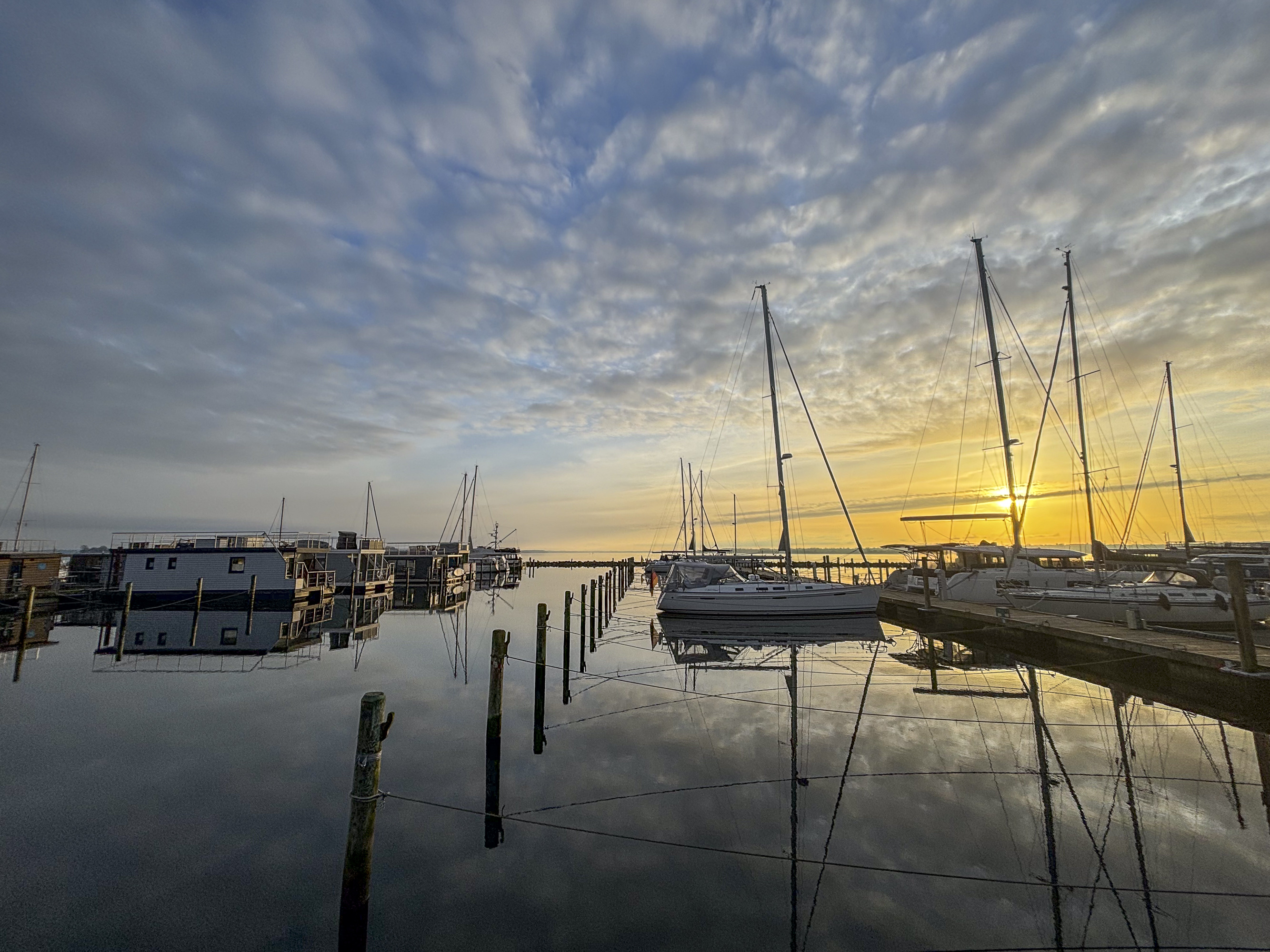 Tabaluga als Hausboot